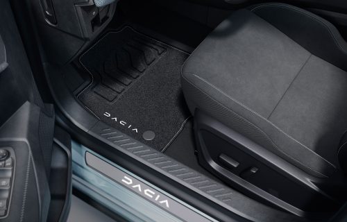 dacia-striker-bk1-ph1-accessories-003-1