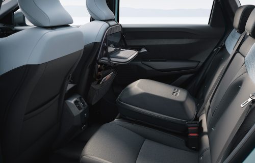 dacia-striker-bk1-ph1-accessories-004-1