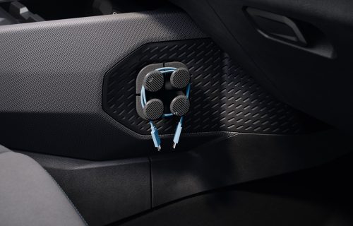 dacia-striker-bk1-ph1-accessories-026-1